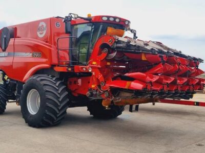 Kombajn zbożowy CASE IH 8230