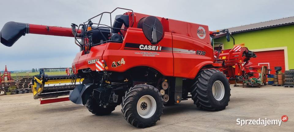 Kombajn zbożowy CASE IH 8230