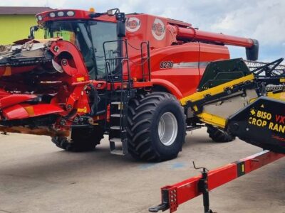 Kombajn zbożowy CASE IH 8230