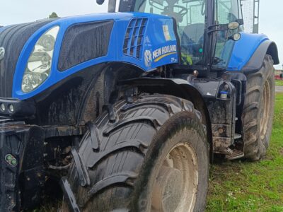 New Holland T 8.330