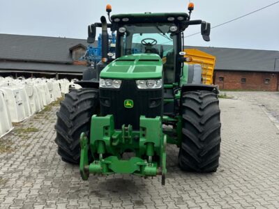 John Deere 8310 R