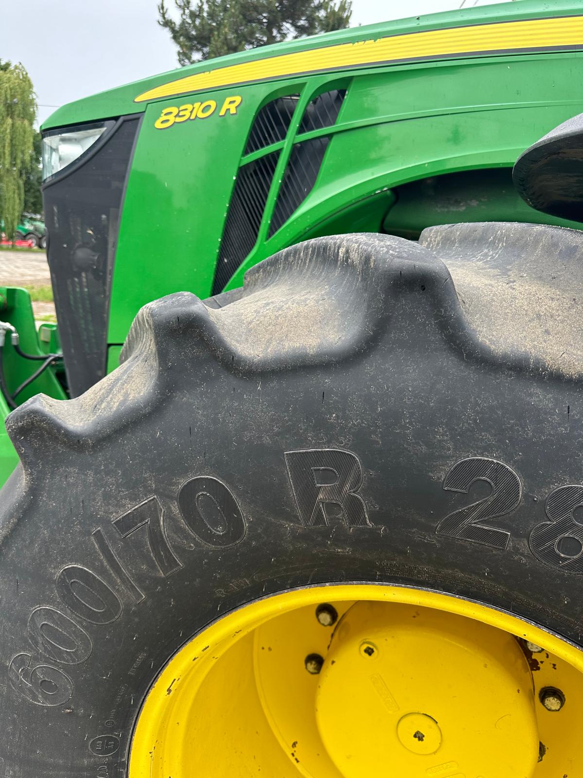 John Deere 8310 R