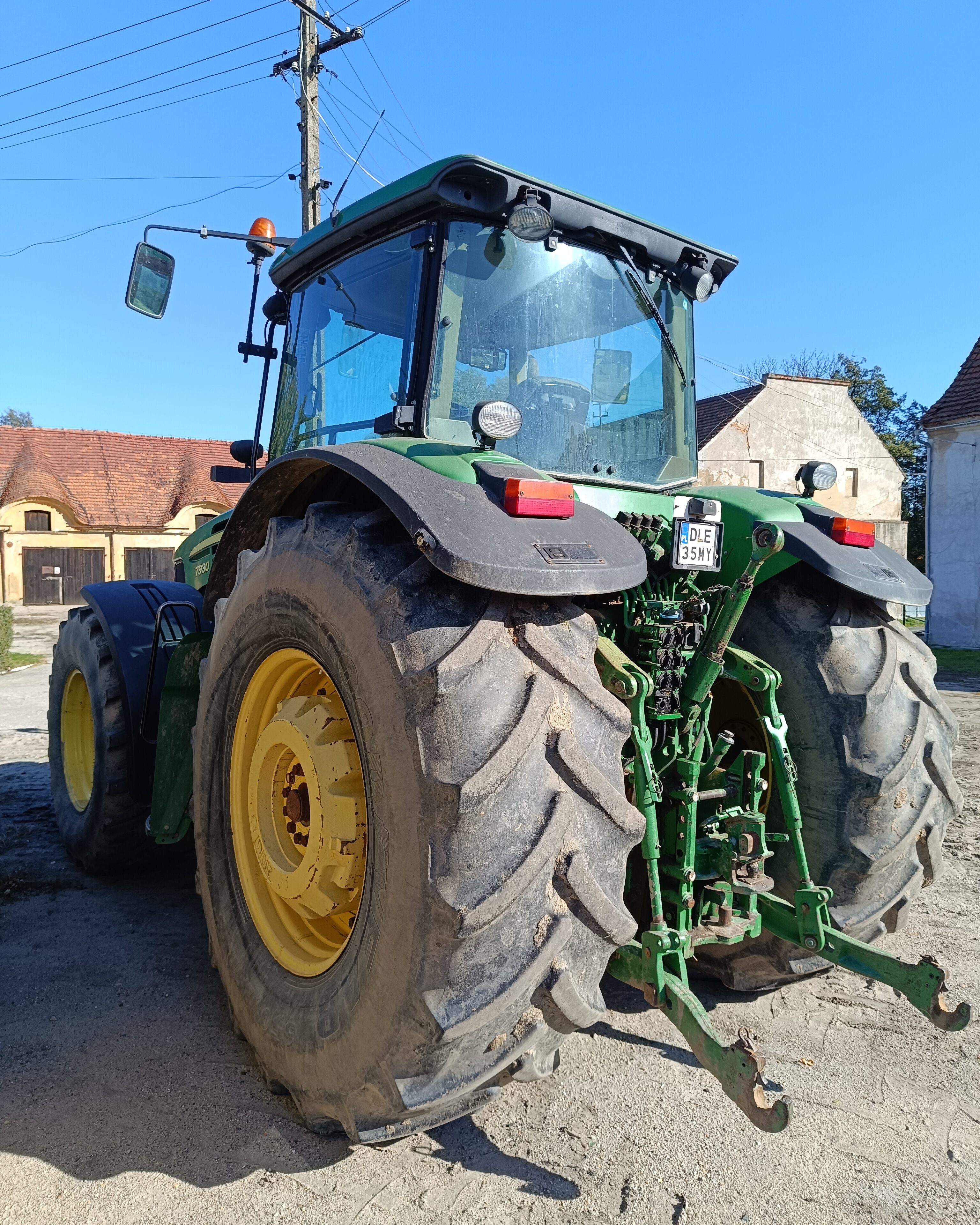 John Deere 7930