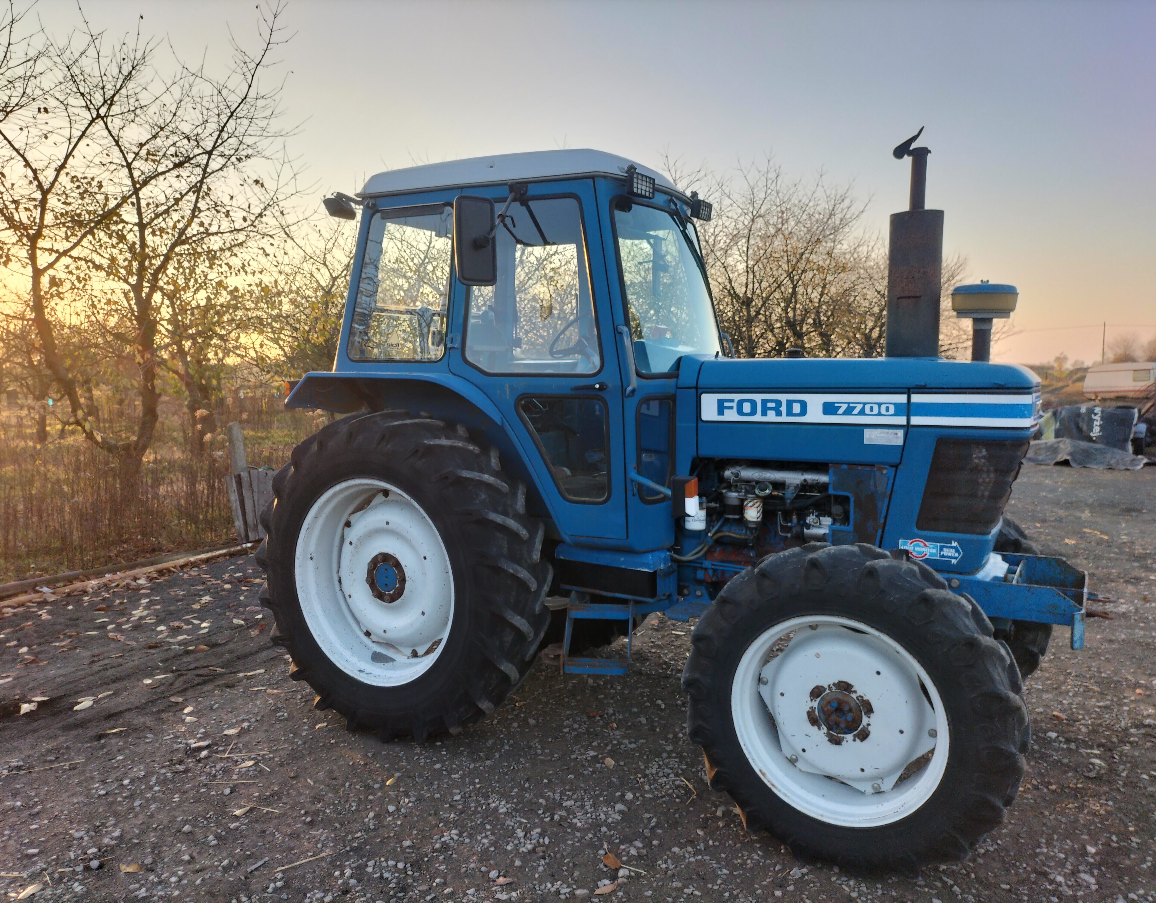 Ford 7700 New Holland