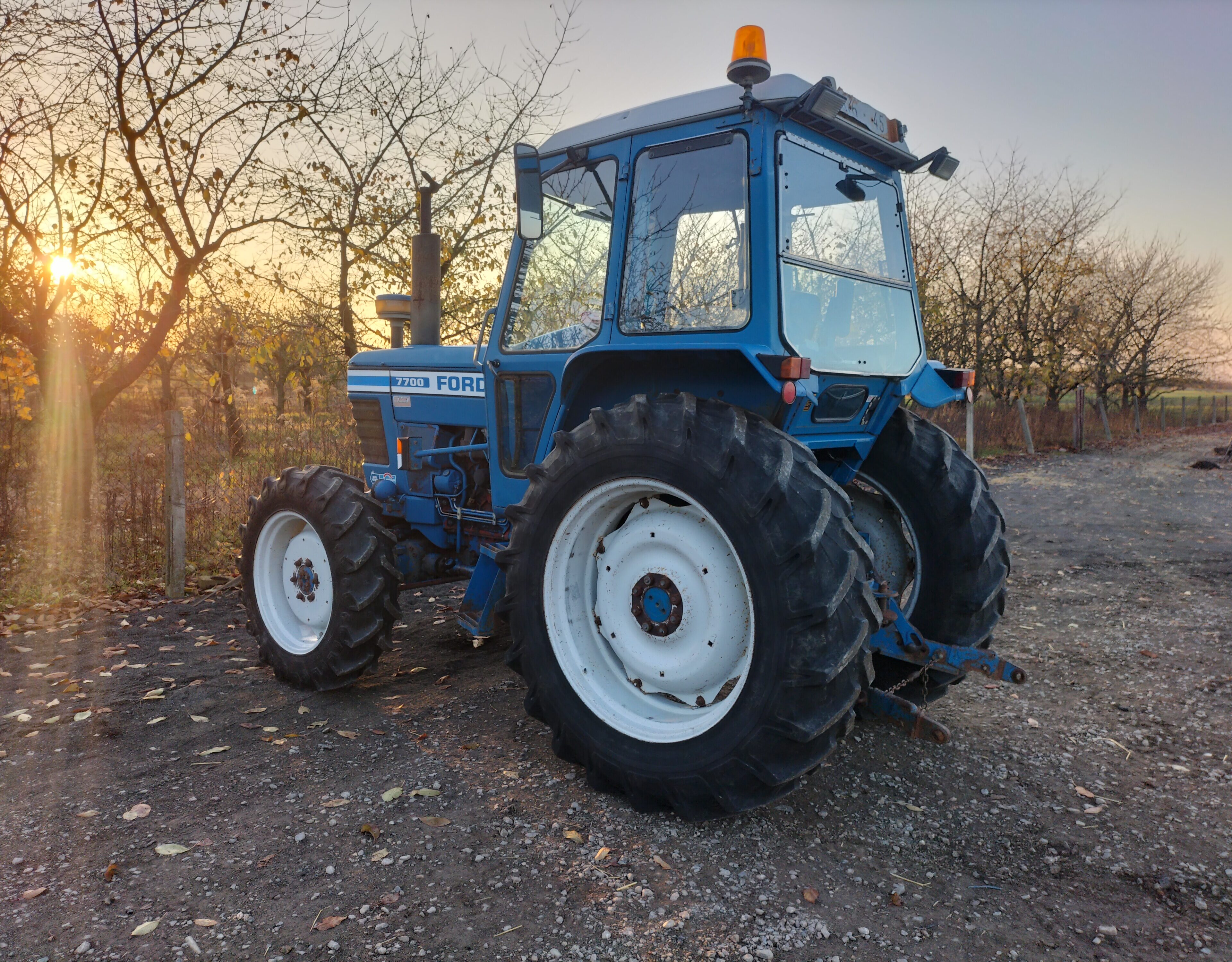 Ford 7700 New Holland