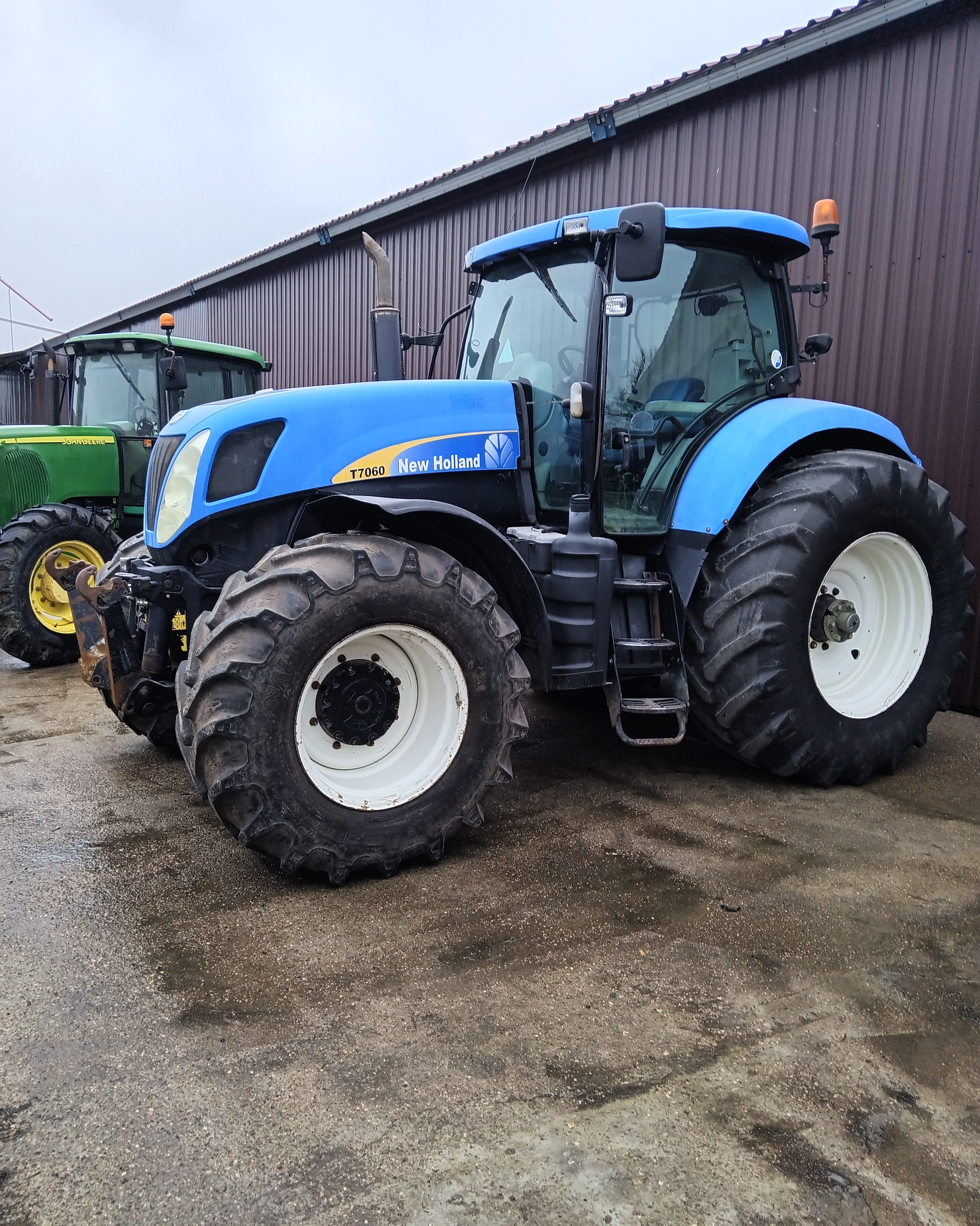 New Holland t 7060 pneumatyka