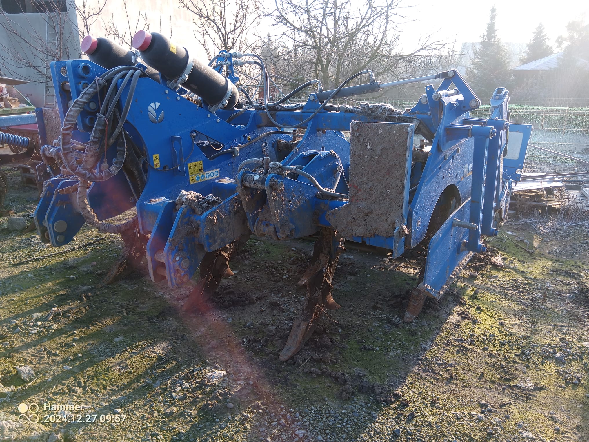 Pług dłutowy New Holland SUH 307 RH