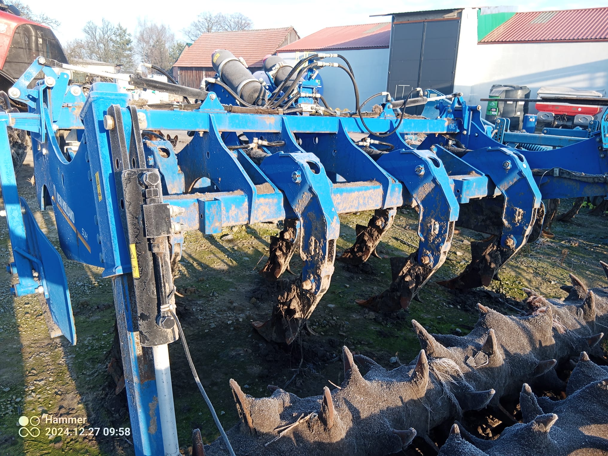 Pług dłutowy New Holland SUH 307 RH