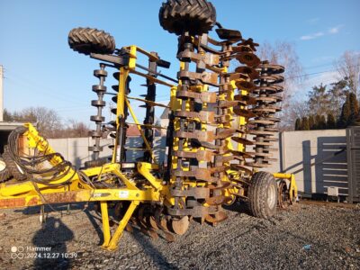 Brona talerzowa Bednar szerokość robocza 8m