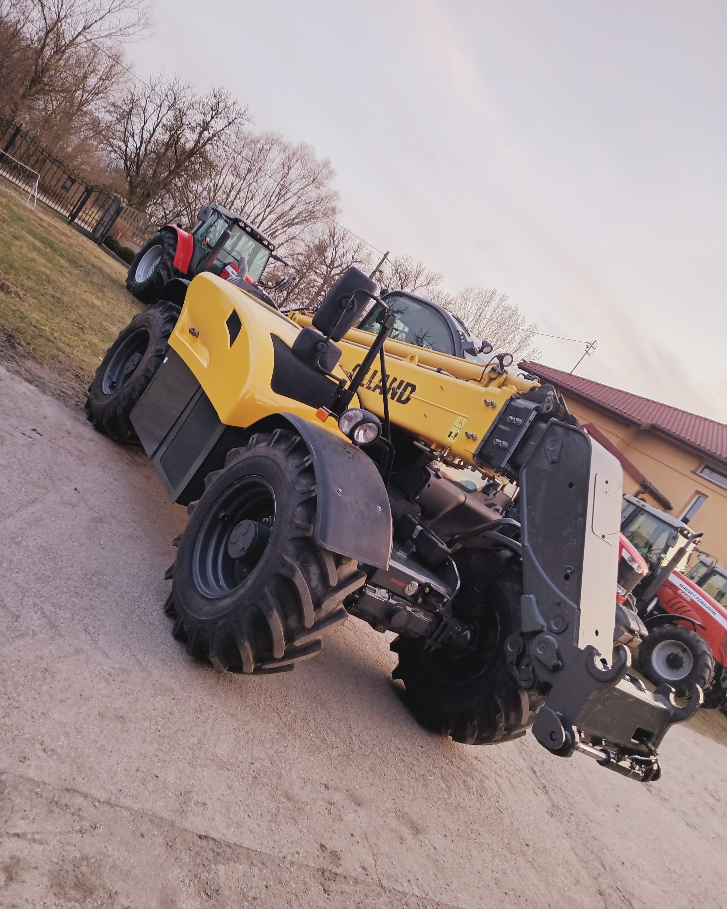 Ładowarka New Holland 9.35 lm