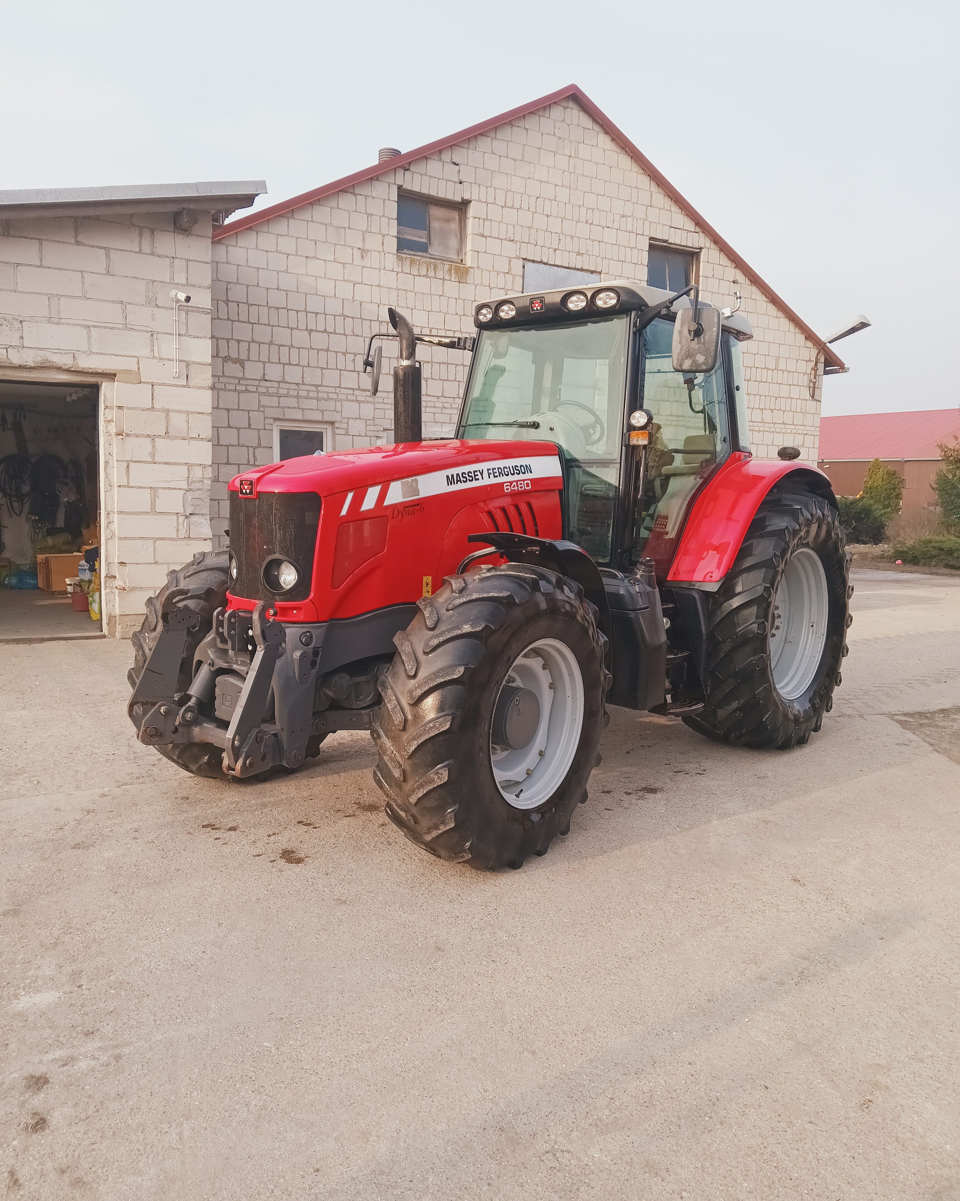 Massey Ferguson 6480 dyna6