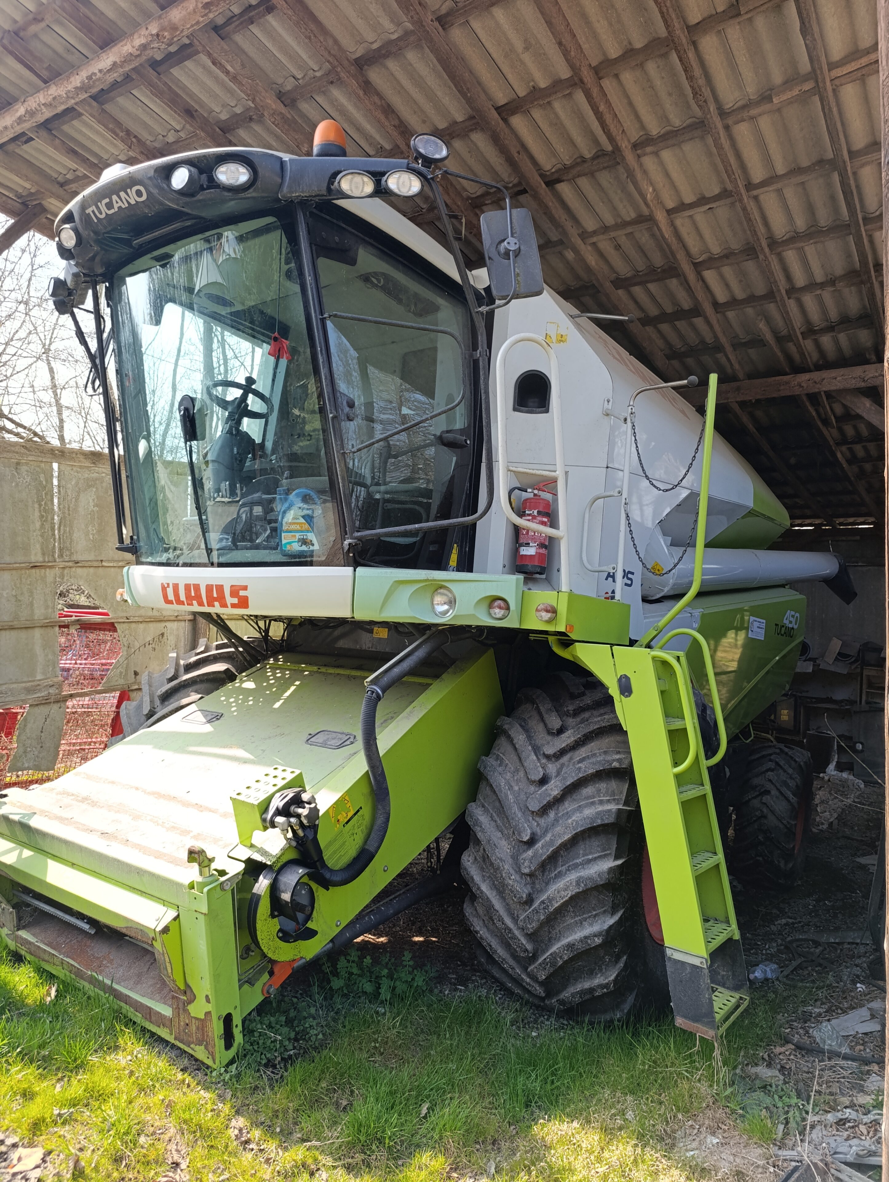 Claas Tucano 450