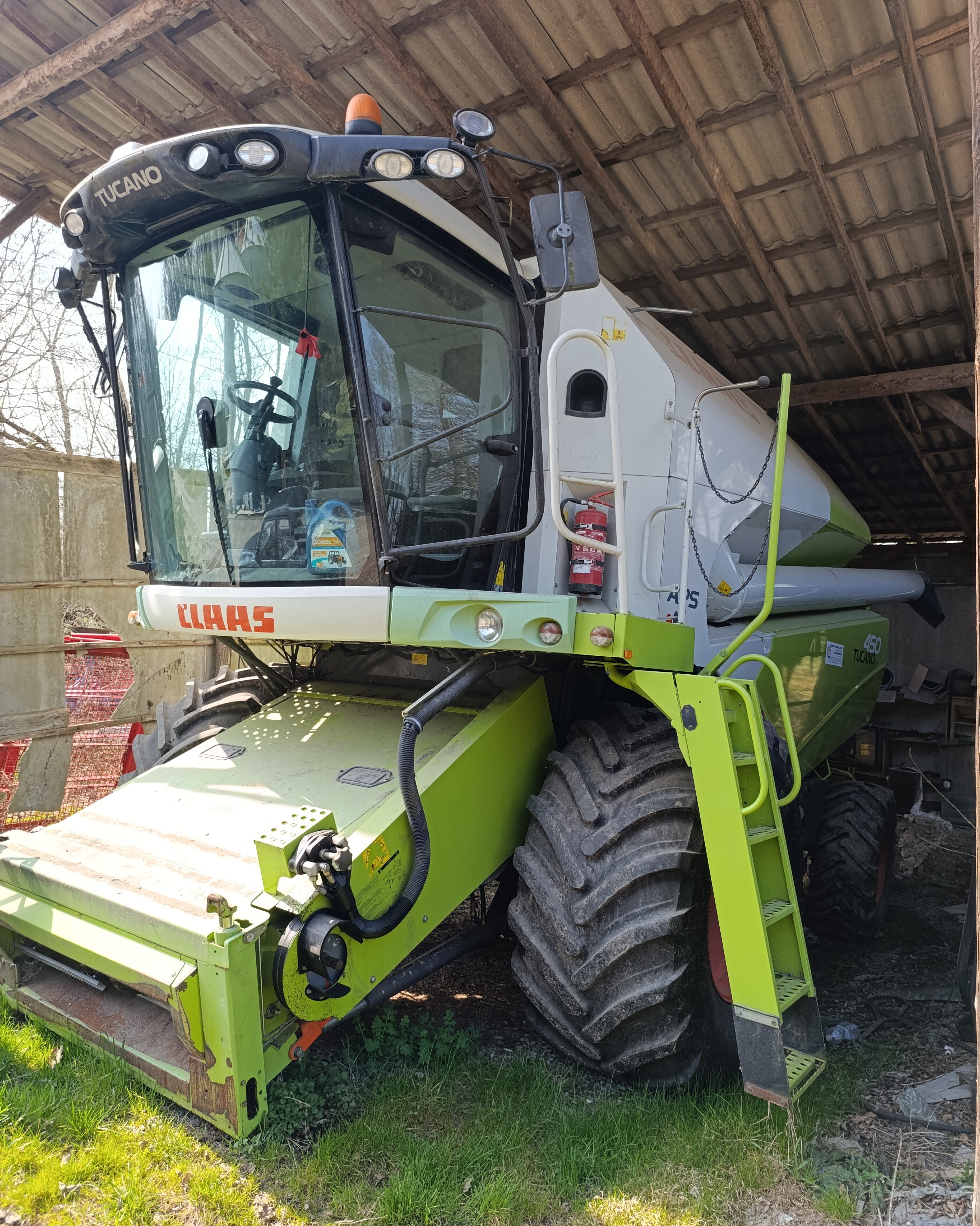 Claas Tucano 450