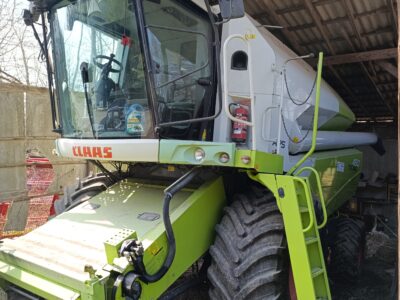 Claas Tucano 450