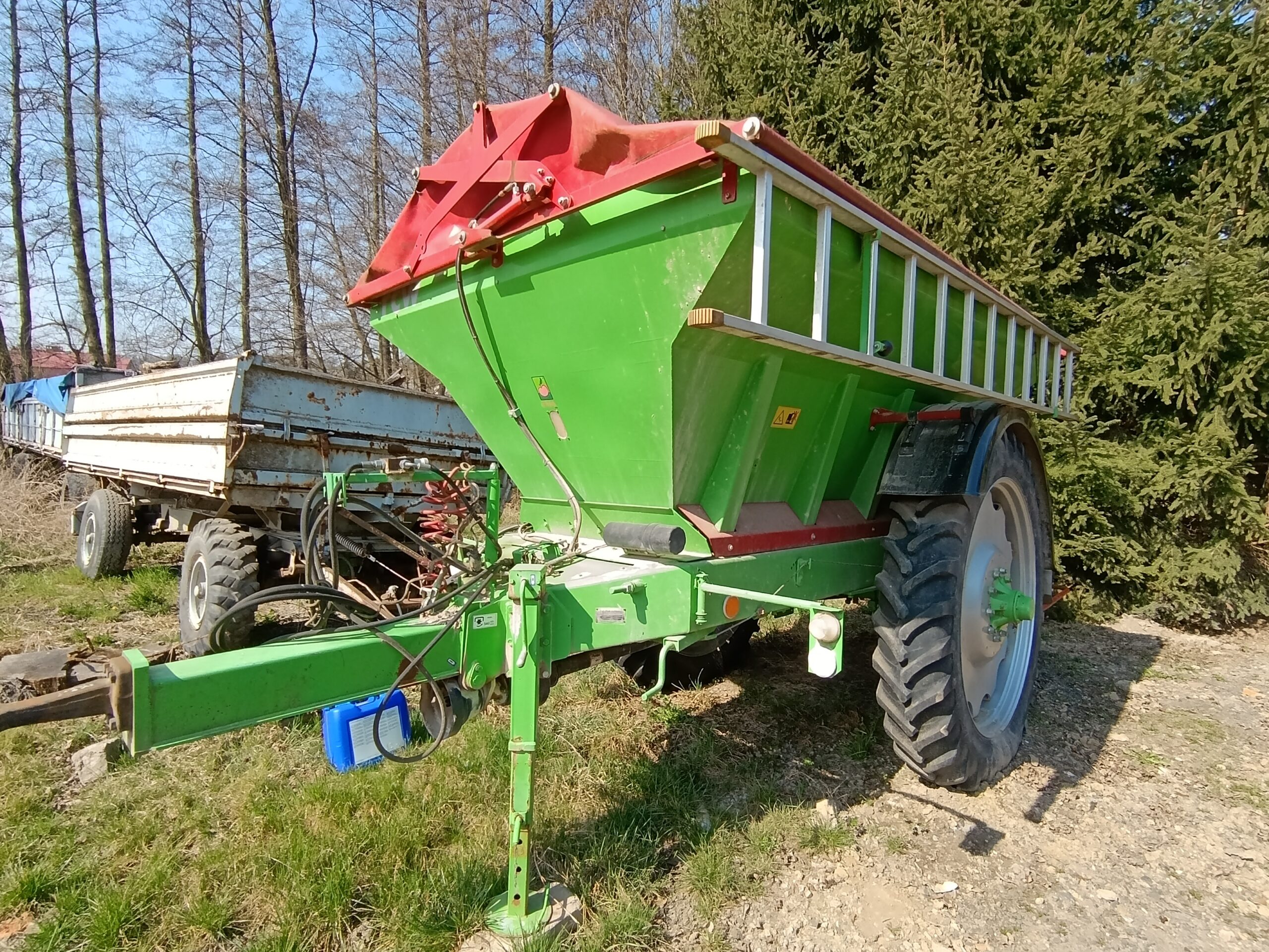 Rozsiewacz nawozów i wapna RCW 5500