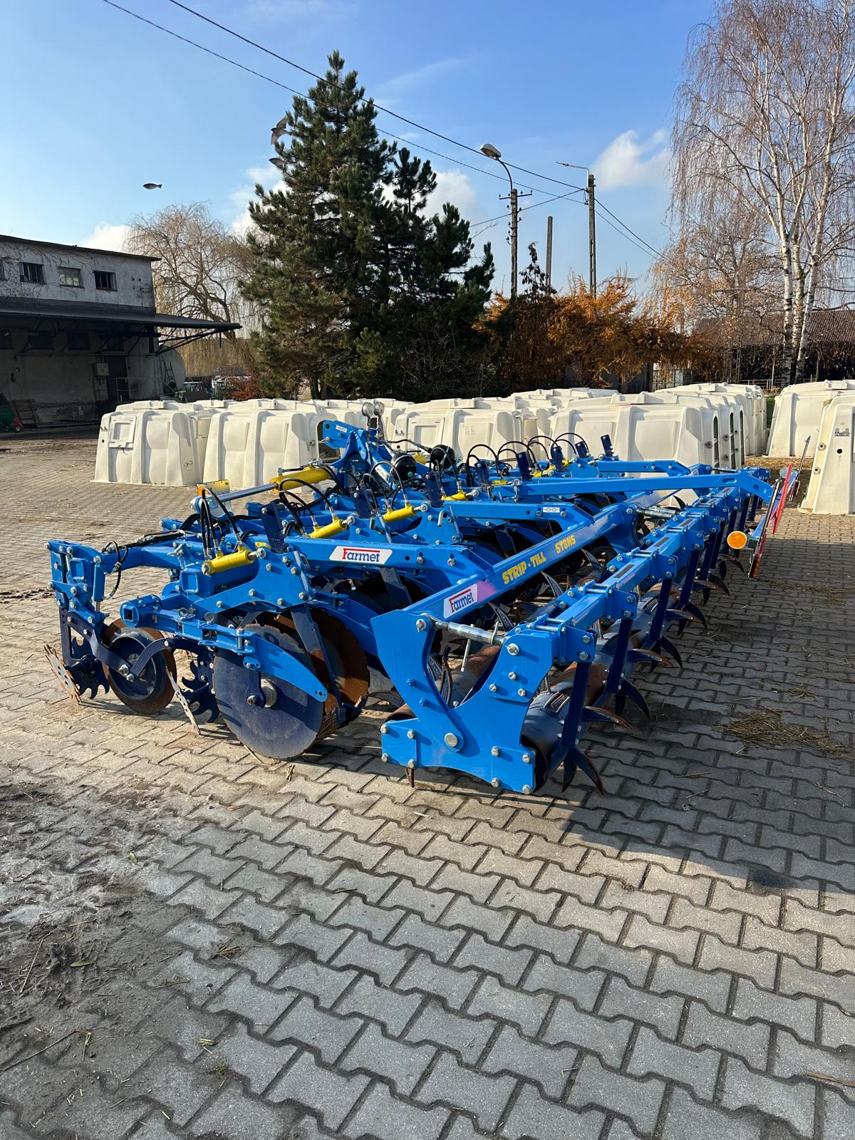 Agregat uprawowy Strip Till Farmet ST8NS