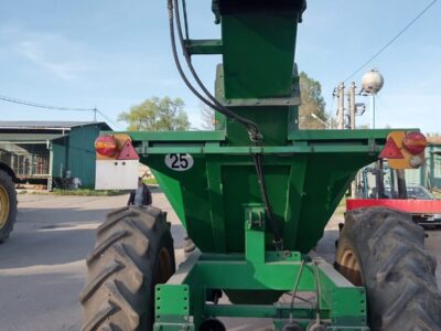 Perrein Jumbo 4000, wóz przeładowczy do nawozów