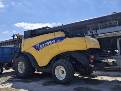 New Holland CR 9080