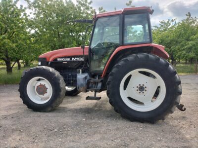 New Holland m100