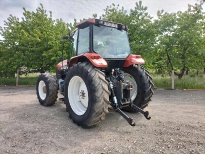 New Holland m100