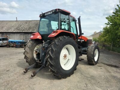 New Holland m100