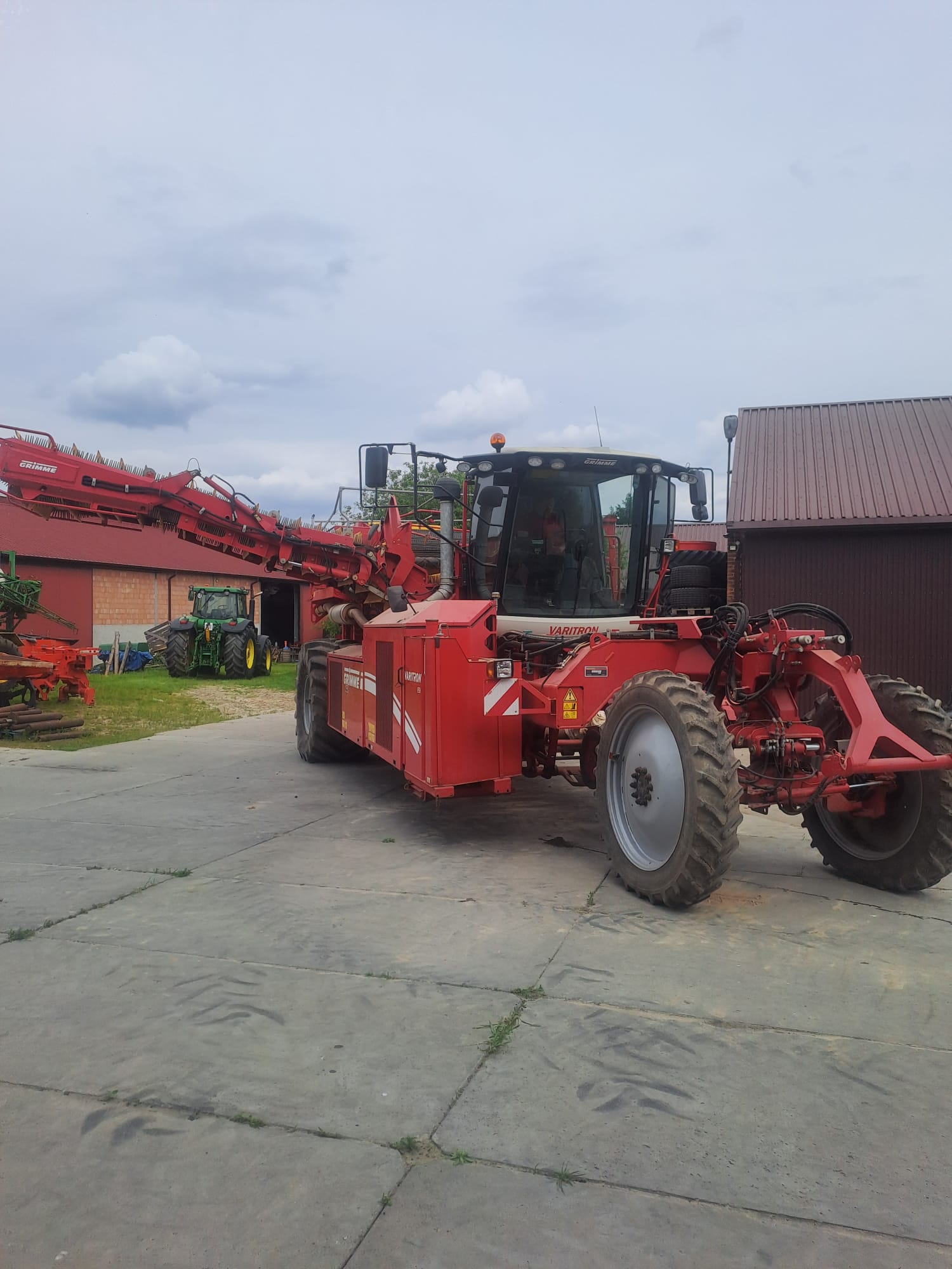Kombajn do ziemniaków Grimme Varitron