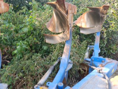 Pług obrotowy overum 5 skibowy