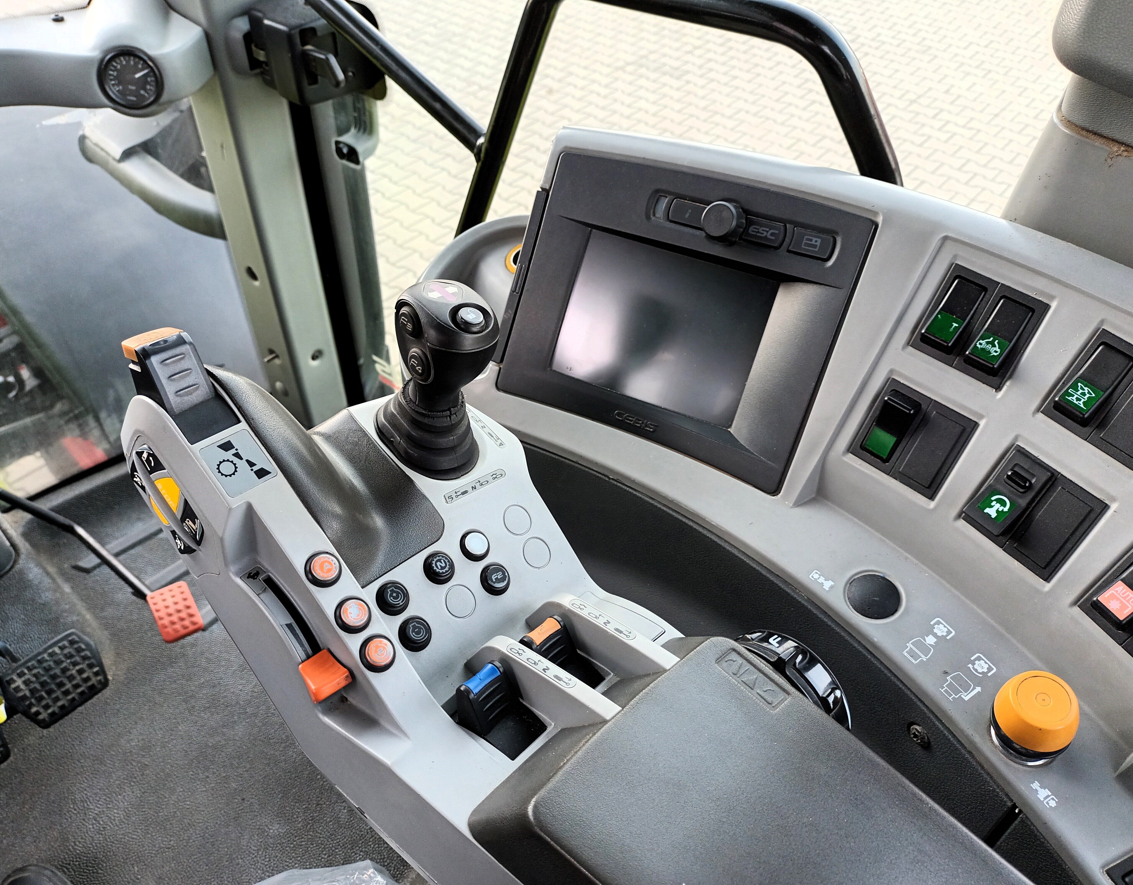 Claas Axion 840 CEBIS