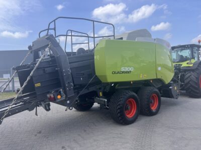CLAAS QUADRANT 5300 RF