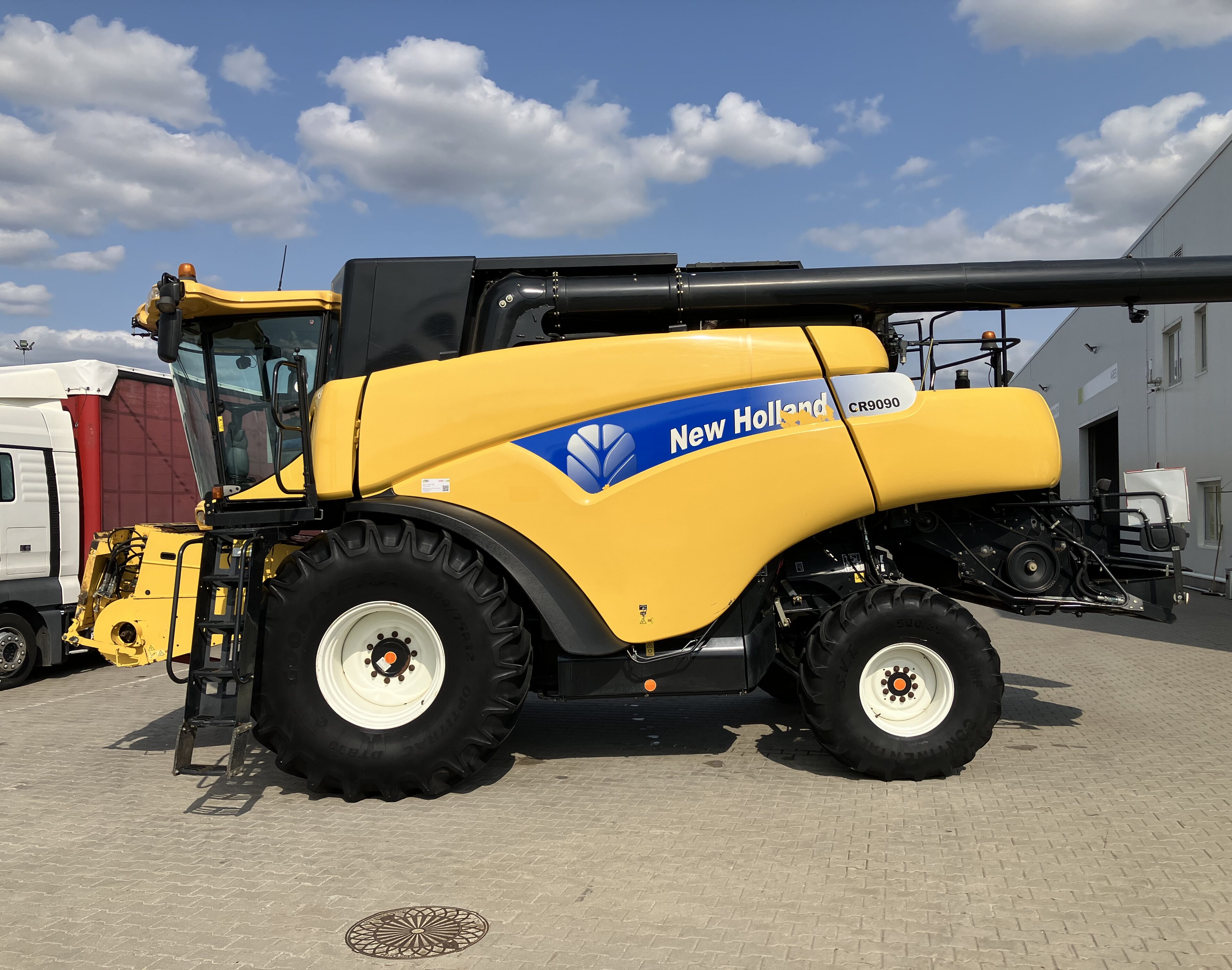 New Holland CR 9090