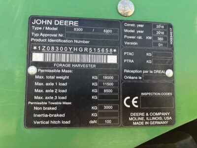 John Deere 8300