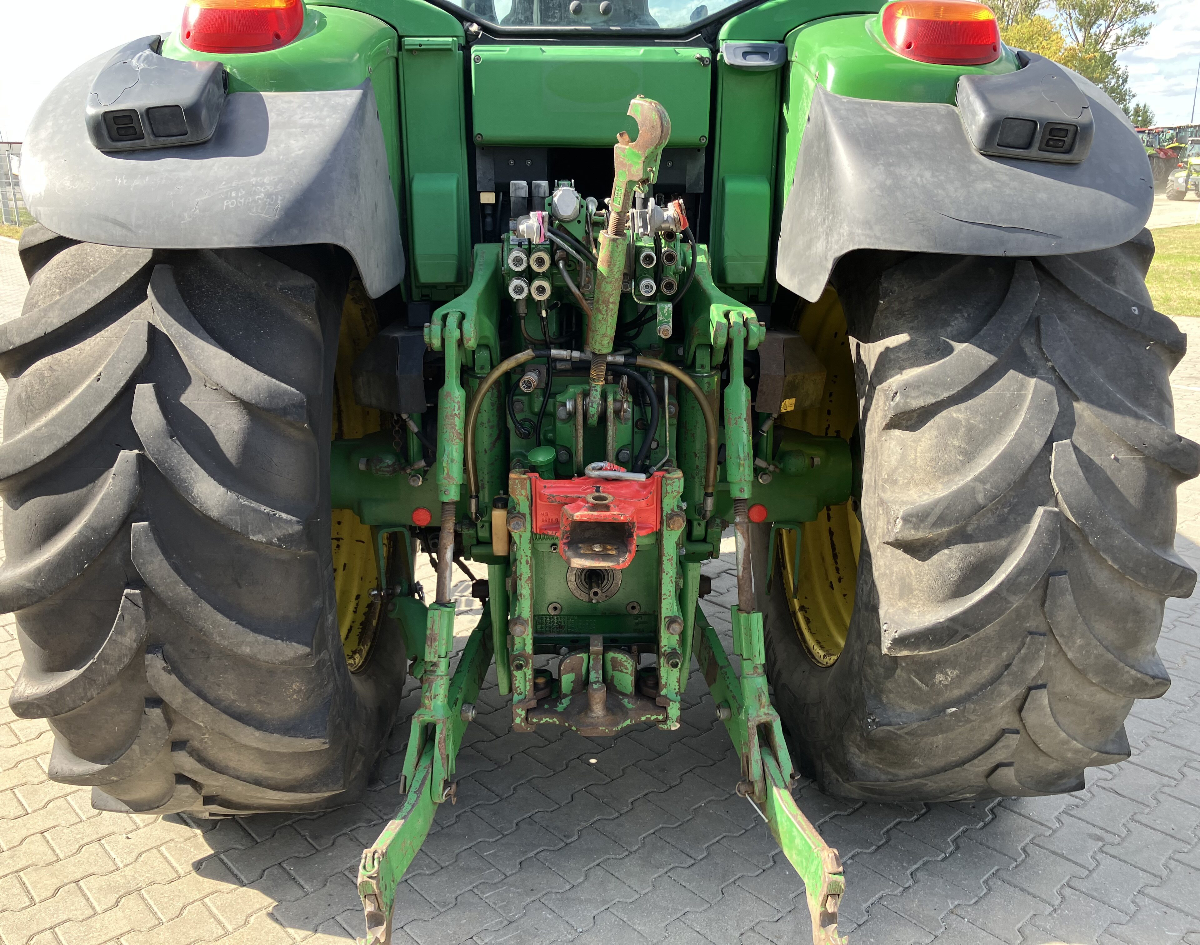 John Deere 7430