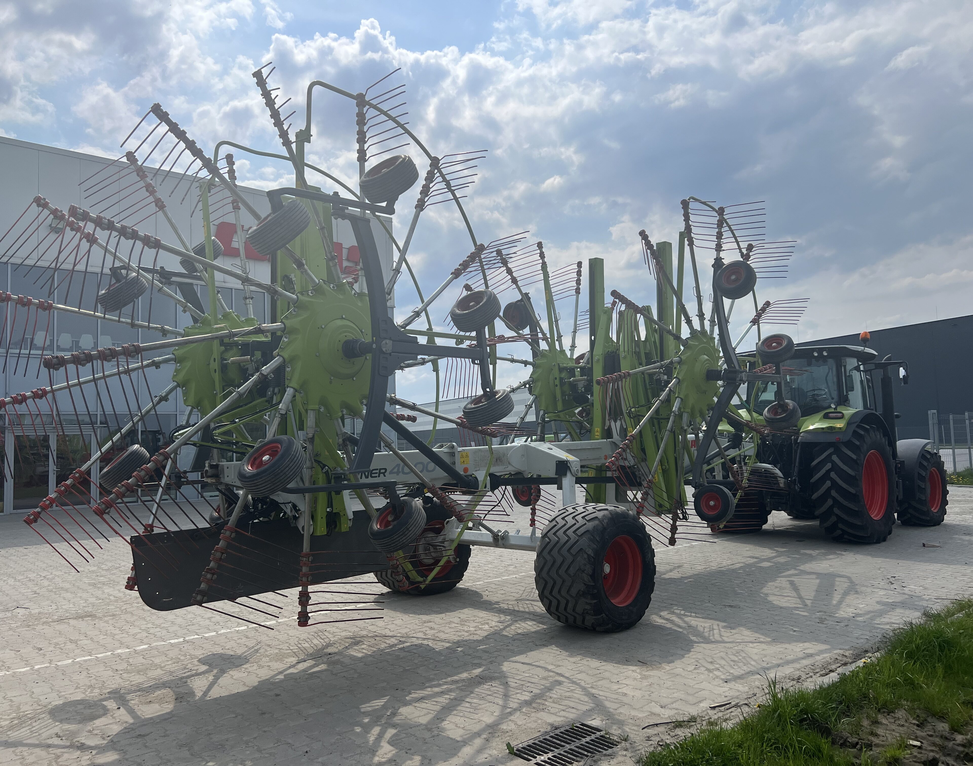 CLAAS LINER 4000 HHV HBR