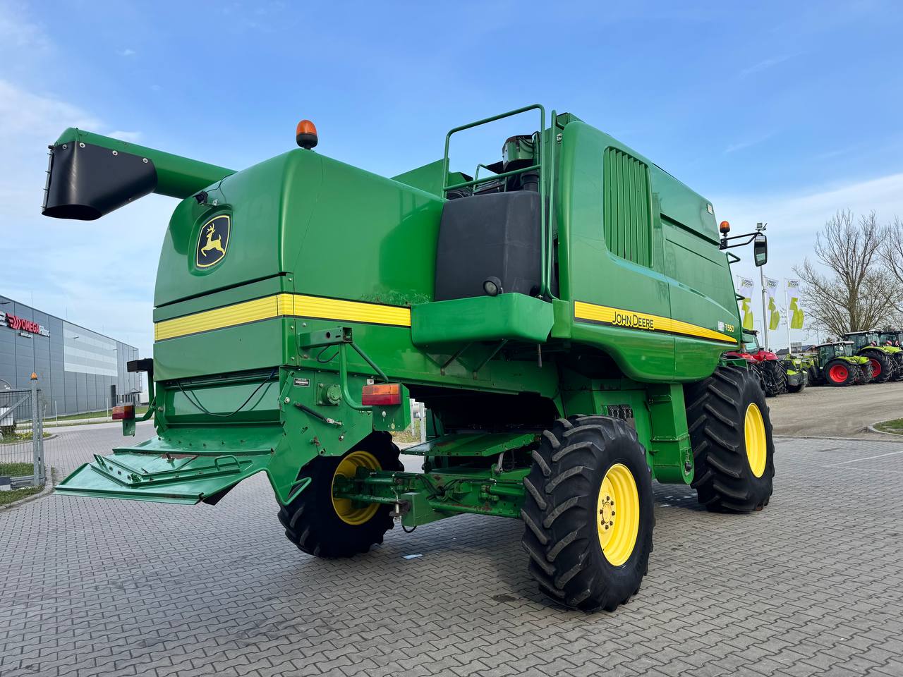 John Deere T 550