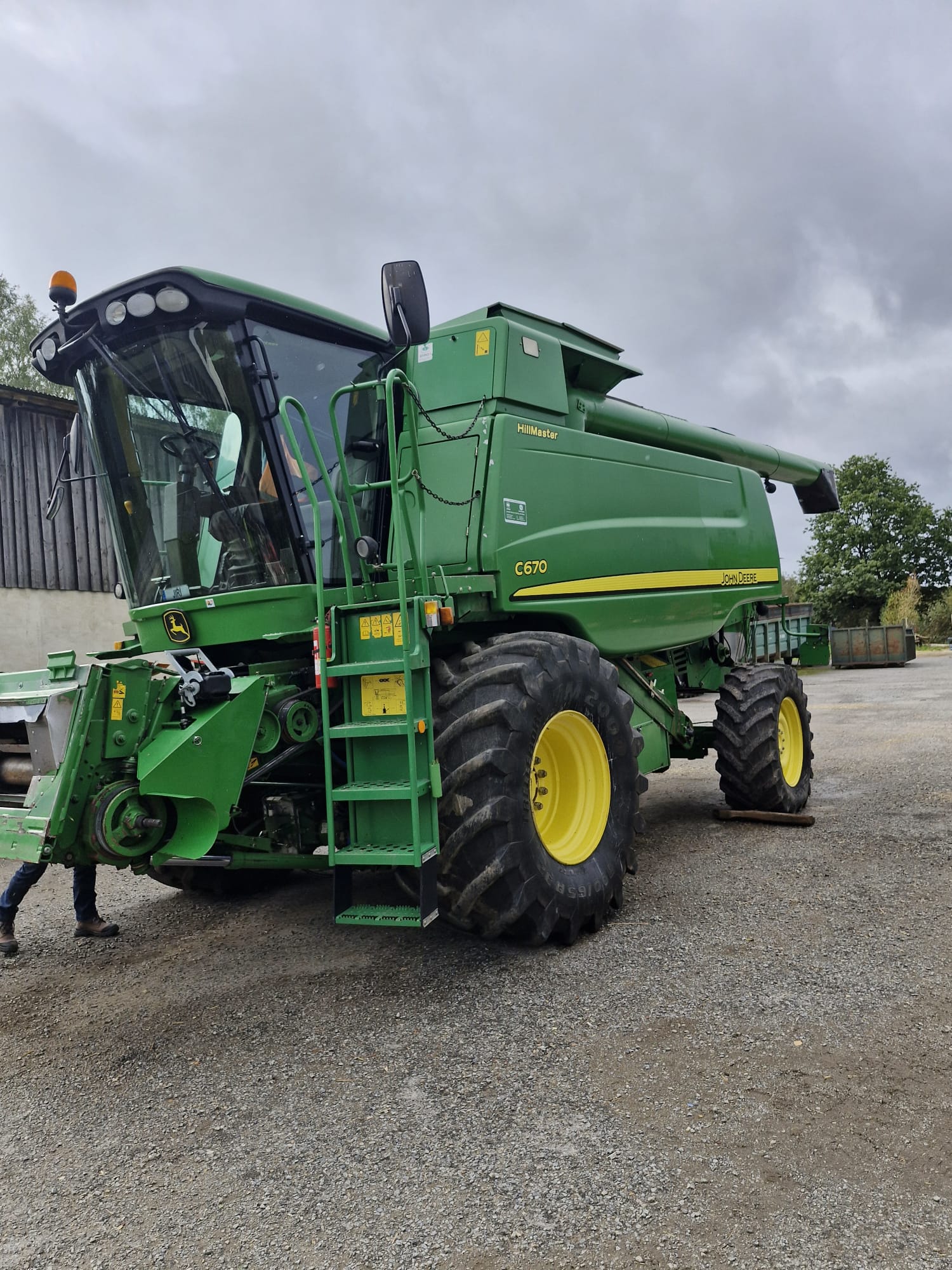 Kombajn zbożowy John Deere C 670 HM