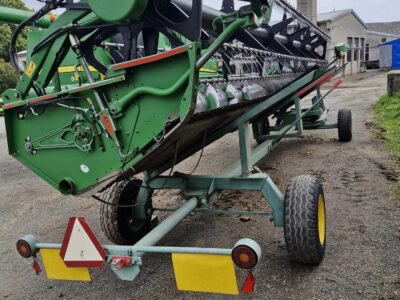 Kombajn zbożowy John Deere C 670 HM