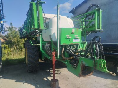 Opryskiwacz CHD 4000l, 30 m