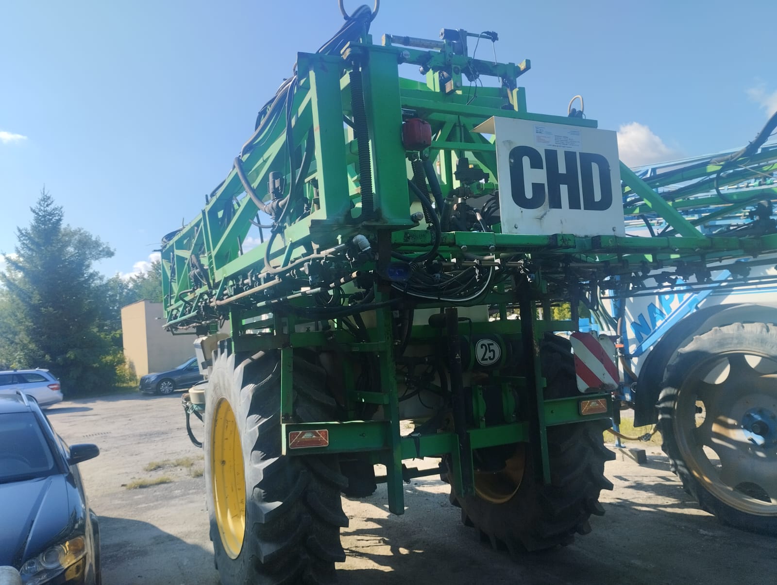 Opryskiwacz CHD 4000l, 30 m