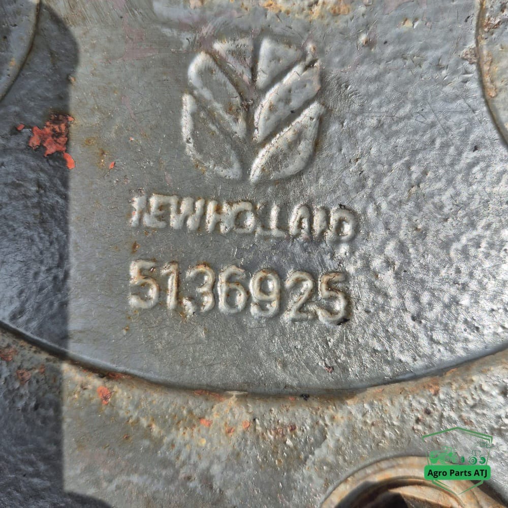Zwolnica Zwrotnica Półoś CNH 5136925 New Holland / Case / Fiat / Steyr