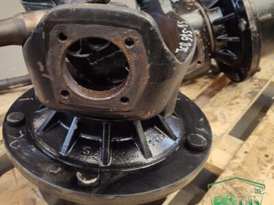 Zwolnica Zwrotnica Piasta Półoś 450/10203P JCB 535-95