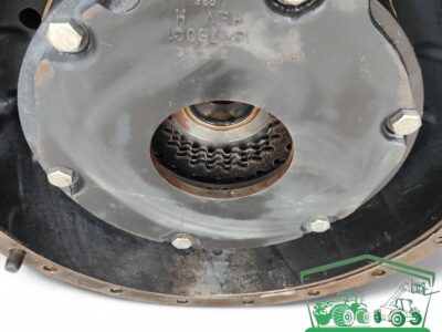 Tylny most CNH 84370500 84385959 408722A3 Case Magnum 310