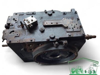 Tylny most CNH 84370500 84385959 408722A3 Case Magnum 310