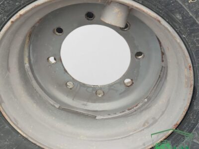 Koło R19.5 Michelin 445/70R19.5 do Mecalac 12 MTX – kompletne, gotowe do montażu