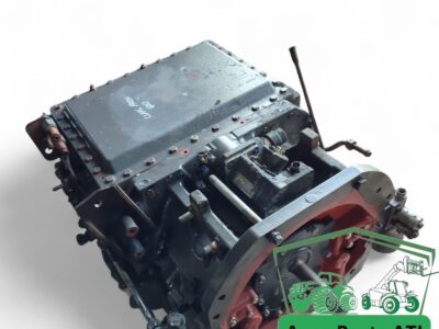 Skrzynia biegów 02072941 180929 Claas Arion 660 CMATIC