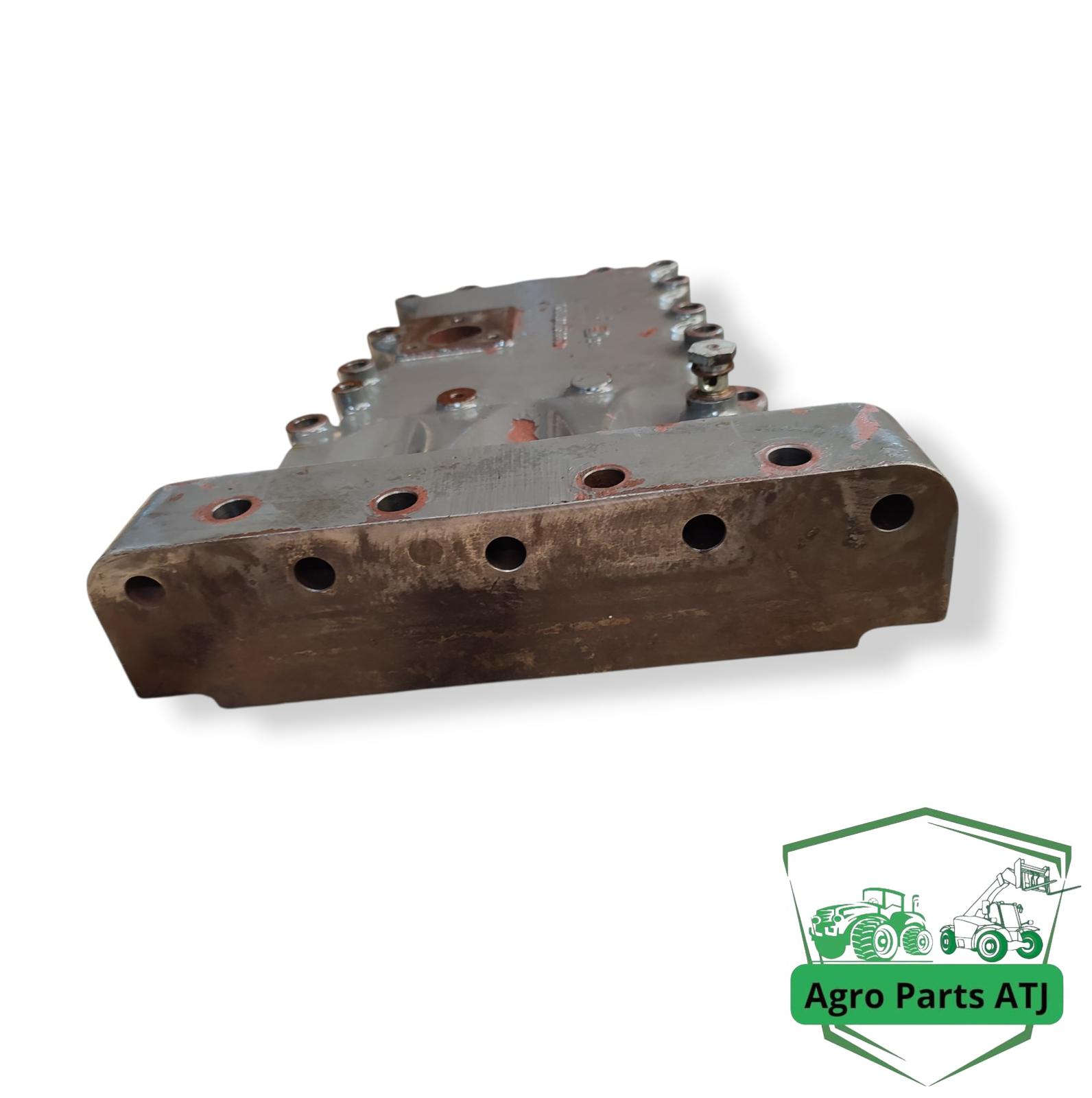 Pokrywa / dekiel skrzyni M514100050040 Fendt 512 Favorit