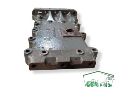 Pokrywa / dekiel skrzyni M514100050040 Fendt 512 Favorit