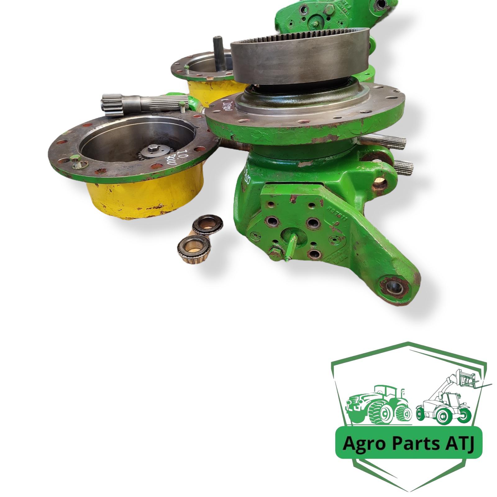 Zwrotnica Zwolnica Półoś RE65603 R112859 JOHN DEERE 7600 7700 7800