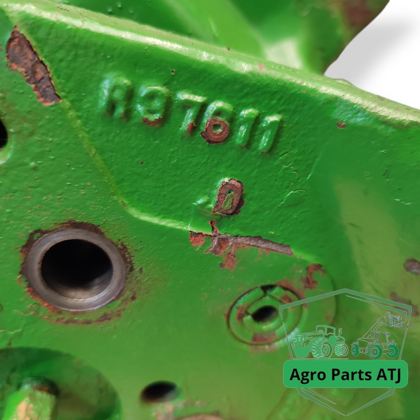 Zwrotnica Zwolnica Półoś RE65603 R112859 JOHN DEERE 7600 7700 7800