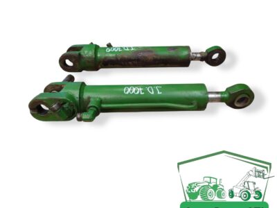 Siłownik hydrauliczny skrętu RE158651 John Deere 7700