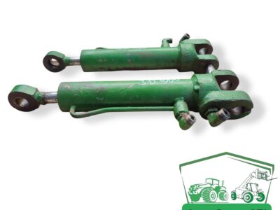 Siłownik hydrauliczny skrętu RE158651 John Deere 7700